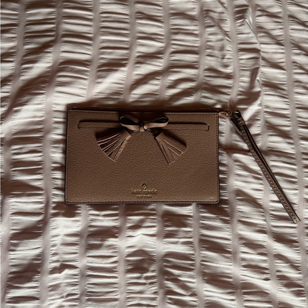 kate spade taupe bow tassel leather wristlet clutch